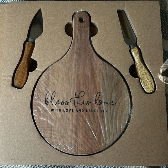 Cheeseboard and Utensils Set - Picture 5 of 6